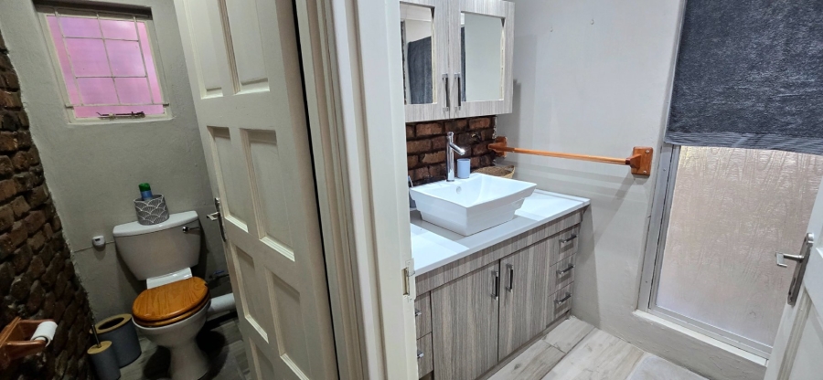 4 Bedroom Property for Sale in Maselspoort Free State